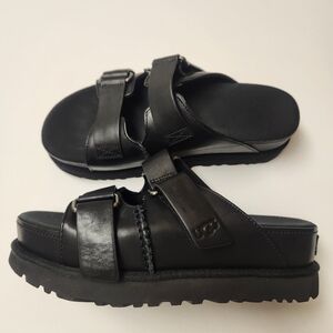 UGG Goldenstar Hi Slide Platform Sandals NWT!